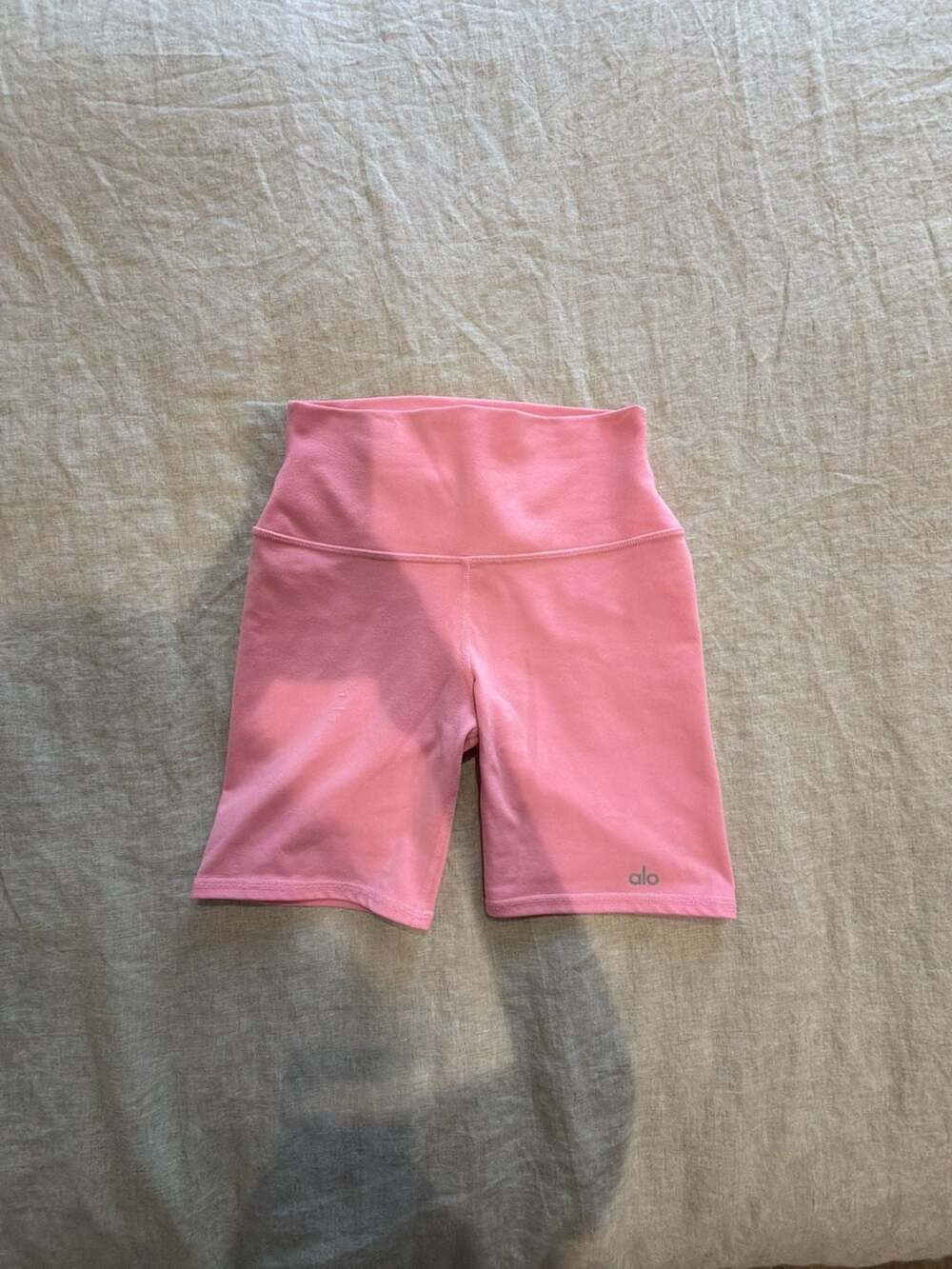 Alo Yoga High-Rise Biker Shorts Size XS Pink
